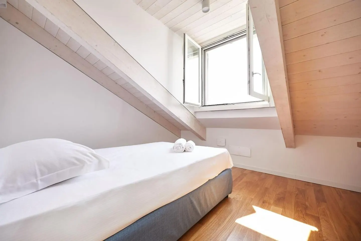 Apartmán The Attic 18 Milán Itálie